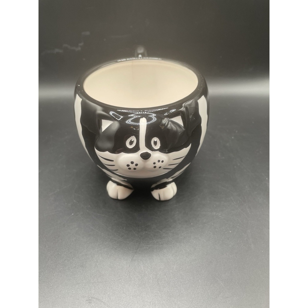Pier 1 Imports Chubby Cat 3D Black & White Hand Painted Dolomite 12oz Coffee Mug